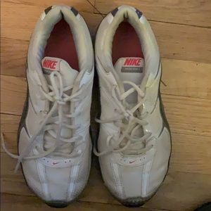 Nike reax tennis shoes